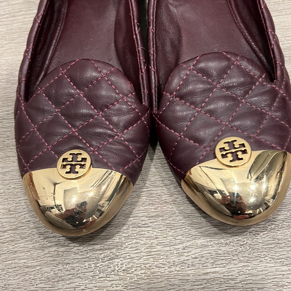 Tory Burch Gold & Maroon Tufted Stitched Leather Flats Size 6 *Offers Welcome*